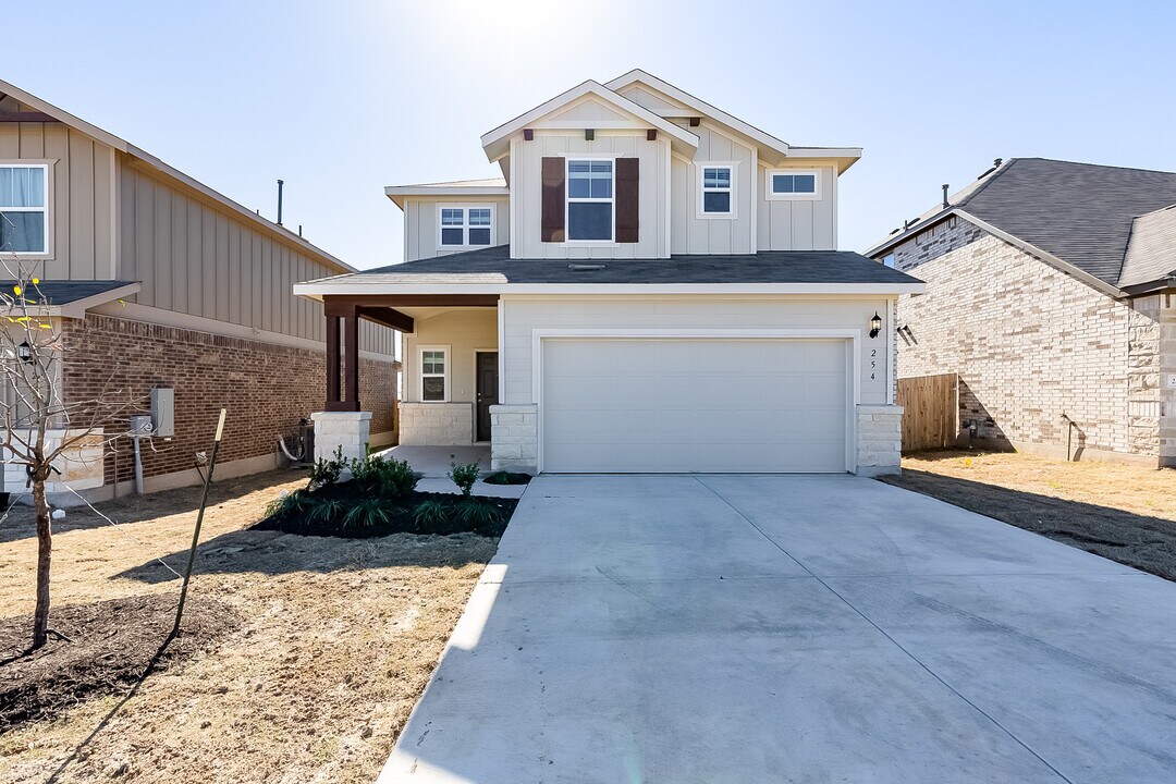 254 Small Seed in Buda, TX - Building Photo