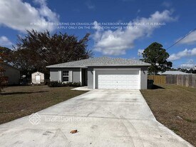 758 NW Bristol St in Port St. Lucie, FL - Building Photo