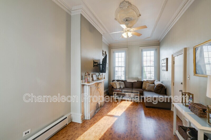 929 N 6th St in Philadelphia, PA - Building Photo