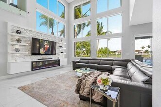 11836 Osprey Point Cir in Wellington, FL - Building Photo - Building Photo