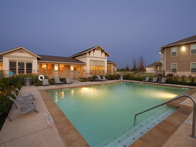 Tierra Pointe