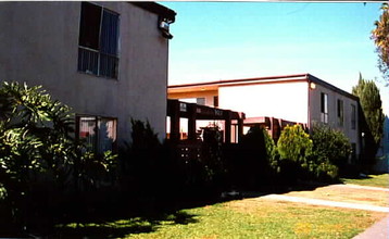 921 S Citron St in Anaheim, CA - Building Photo - Building Photo