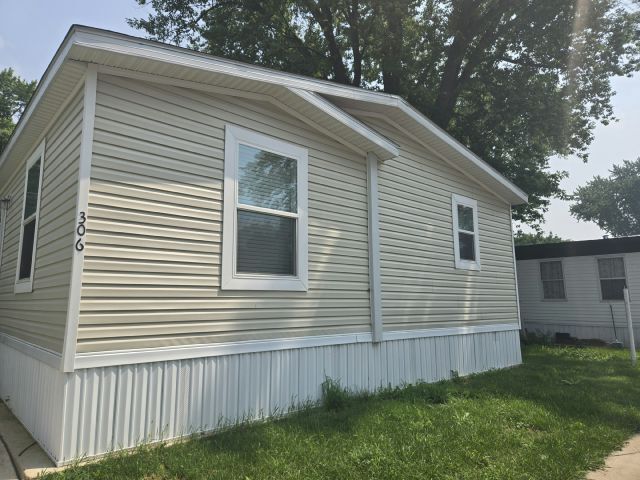 306 Oriole Ln in Madison, WI - Foto de edificio