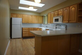1451 Knollwood Dr in Sandy, UT - Building Photo - Building Photo