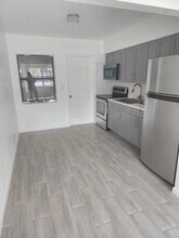 1375 NE 147th St in Miami, FL - Building Photo - Building Photo