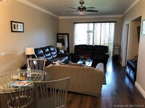 18350 NW 68th Ave-Unit -H in Hialeah, FL - Building Photo - Building Photo