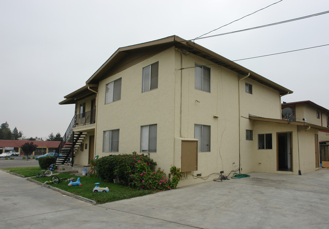 571 N Abel St in Milpitas, CA - Building Photo - Building Photo