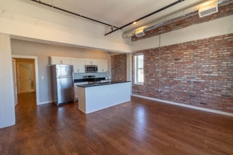 310 E 1st St in Tulsa, OK - Building Photo - Building Photo