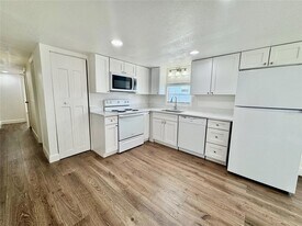 108 Laureti Ln in Lake Wales, FL - Building Photo