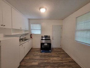 3730 Lehigh St, Unit 2 in Jacksonville, FL - Building Photo - Building Photo