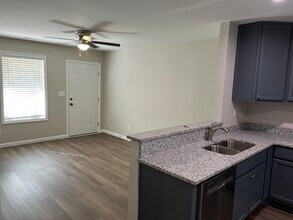 25 Maples Rd, Unit 2 in Laceys Spring, AL - Building Photo - Building Photo