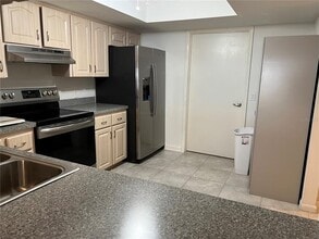 7110 Cognac Dr in New Port Richey, FL - Building Photo - Building Photo