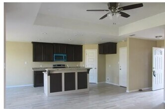 9020 Empress Ln in Harlingen, TX - Building Photo - Building Photo