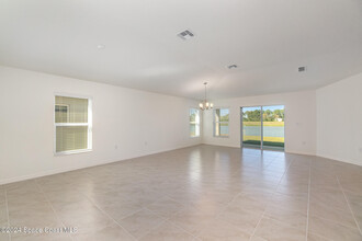 3443 Barringer Dr SE in Palm Bay, FL - Building Photo - Building Photo