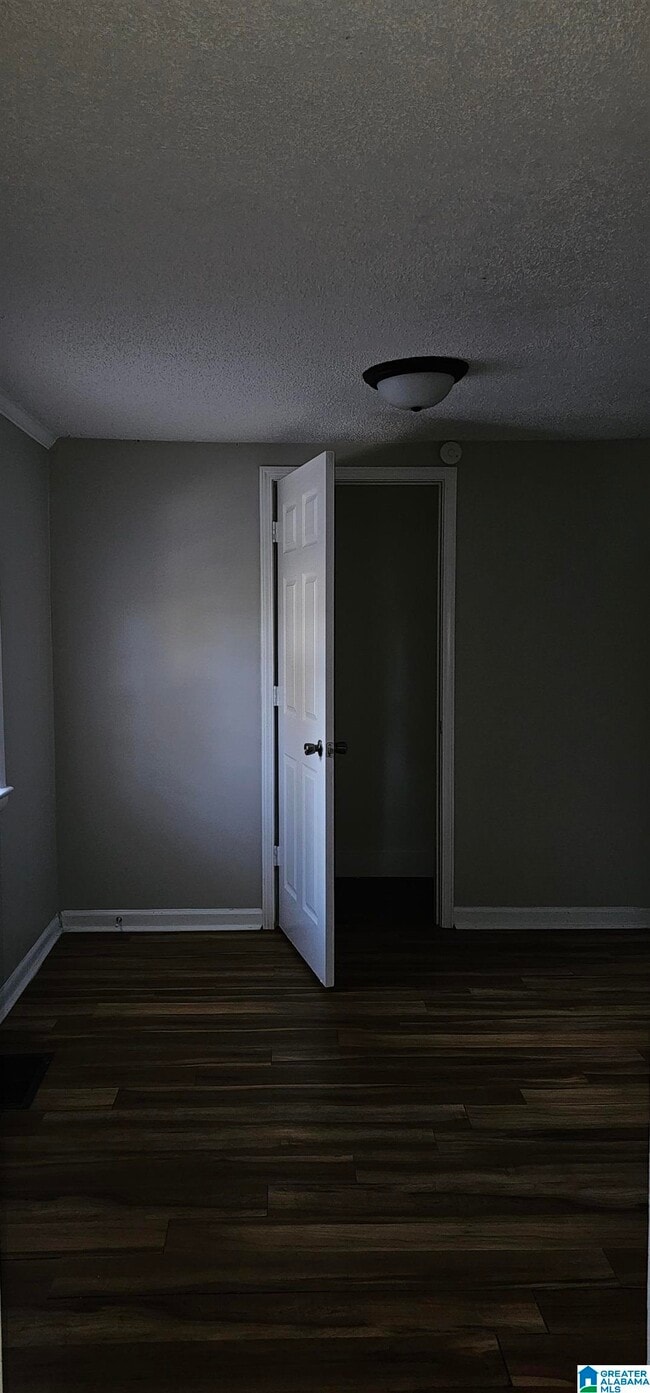 528 Blue Bell Rd in Birmingham, AL - Building Photo - Building Photo