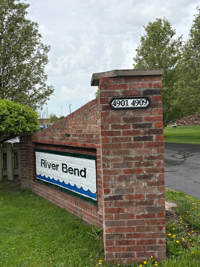 River Bend Apartments in Toledo, OH - Foto de edificio - Building Photo