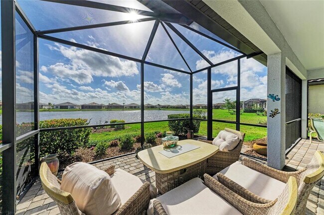 17625 Northwood Pl in Lakewood Ranch, FL - Building Photo - Building Photo