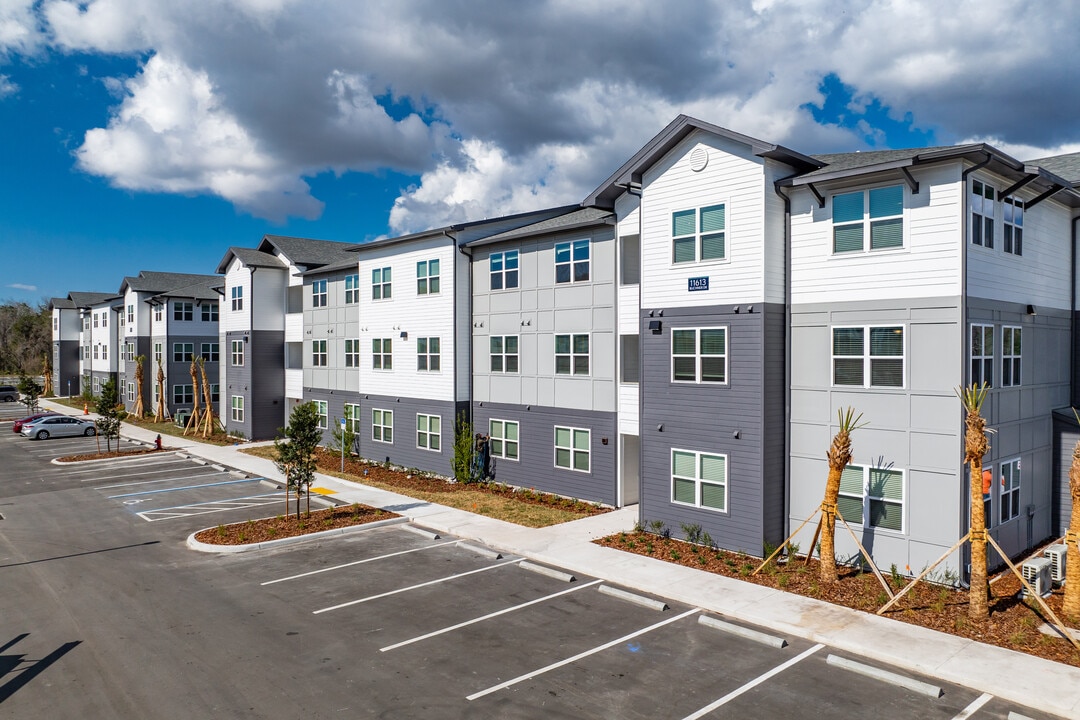 Allora  River Ridge in New Port Richey, FL - Building Photo