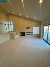 87 Starview Dr in Oakland, CA - Building Photo - Building Photo