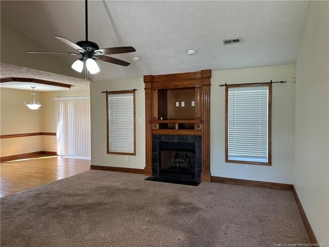 1935 Sunshine Ct in Hope Mills, NC - Building Photo - Building Photo