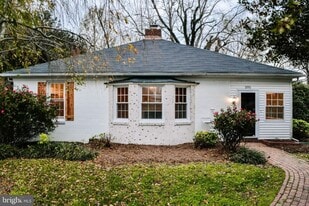 205 Somerset Ave in Cambridge, MD - Building Photo