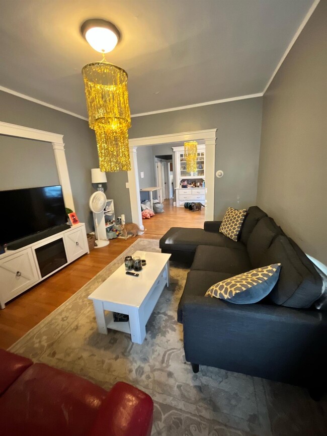 333 Alewife Brook Pkwy, Unit 2 in Somerville, MA - Foto de edificio - Building Photo