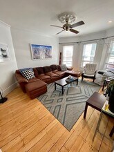 8 Monks St in Boston, MA - Foto de edificio - Building Photo