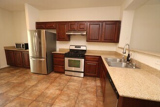6095 Sombria Ridge Ave in Las Vegas, NV - Building Photo - Building Photo