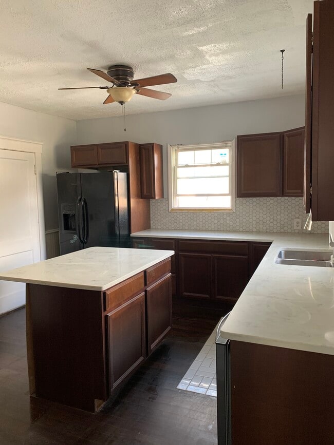 149 Grand Ave, Unit Second Floor Edgewood RI