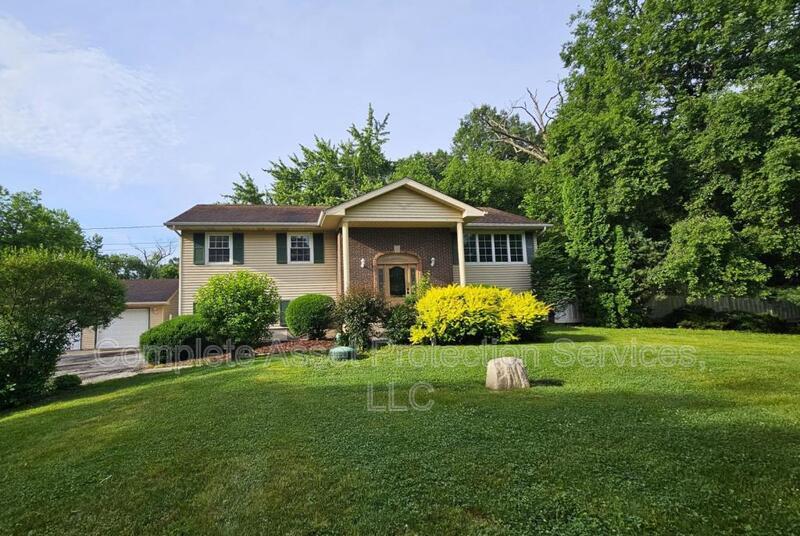 5121 W 113th Ave in Crown Point, IN - Building Photo