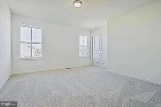 20 Shillington Ln in Carlisle, PA - Building Photo - Building Photo