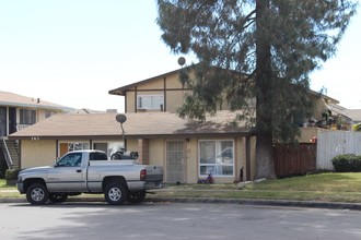 163 W Cascade Dr in Rialto, CA - Building Photo - Building Photo