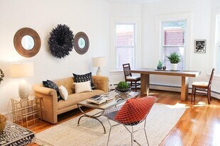 15 Trowbridge St in Cambridge, MA - Building Photo