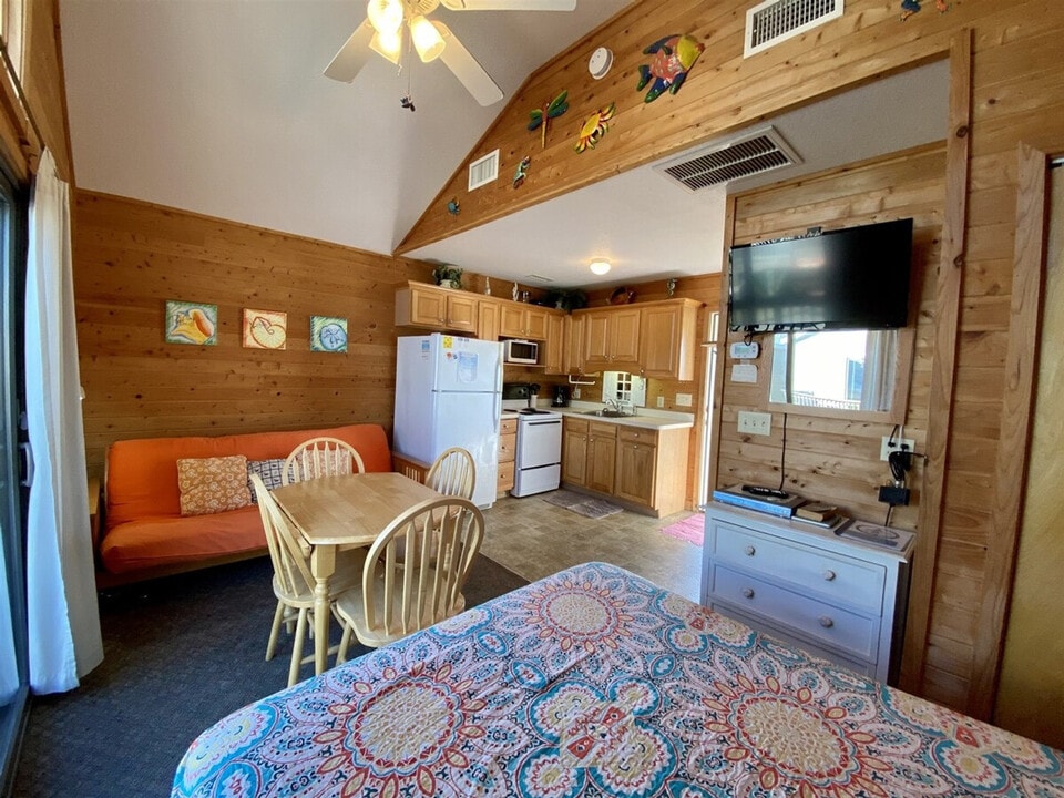 56821 North Carolina Hwy 12 in Hatteras, NC - Building Photo
