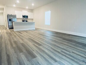 9896 Starling Dr in Pensacola, FL - Building Photo - Building Photo