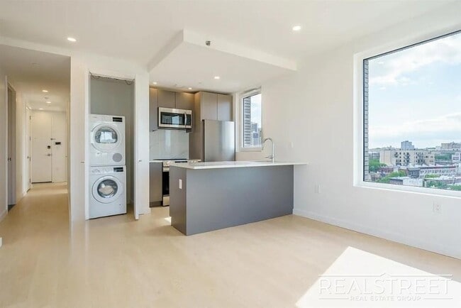 1499 Bedford Ave, Unit 10J