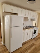 181 Ferry St-Unit -1 in Everett, MA - Building Photo - Building Photo