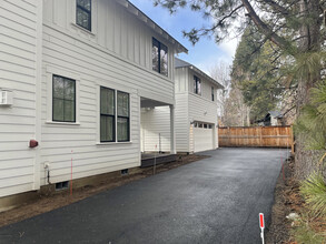 1757 NW Steidl Rd in Bend, OR - Building Photo - Building Photo