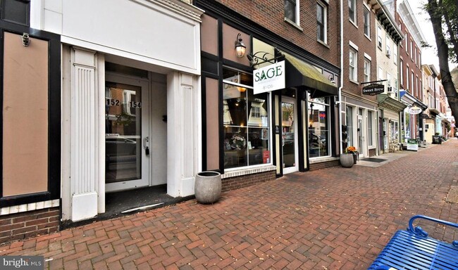 154 Bridge St in Phoenixville, PA - Building Photo - Building Photo