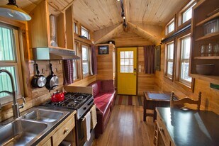 630 Helena Flats Rd in Evergreen, MT - Building Photo