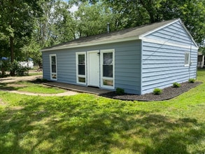 155 Kirkwood Ave in Springfield, MI - Building Photo - Building Photo
