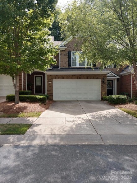 15554 Canmore Street in Charlotte, NC - Building Photo