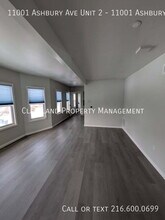 11001 Ashbury Ave in Cleveland, OH - Foto de edificio - Building Photo