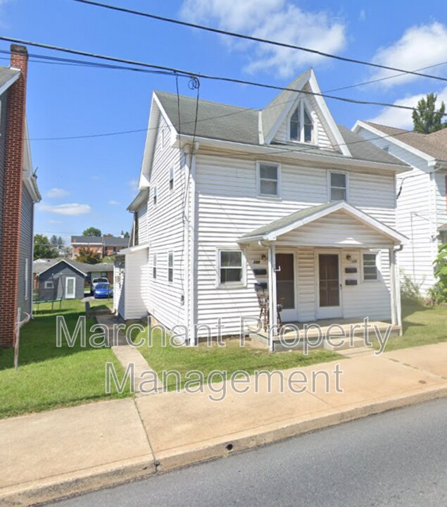 148 N Church St in Duncan, SC - Building Photo