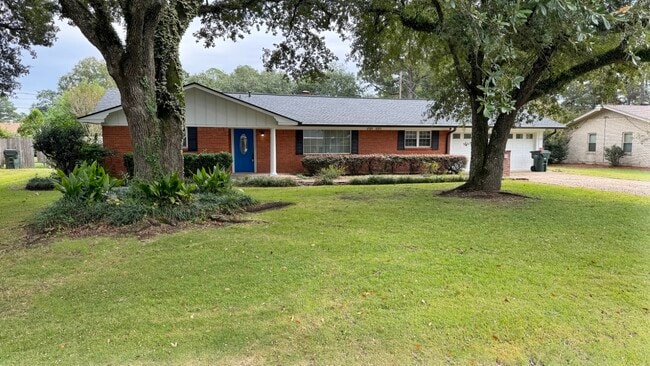 402 Maridale Dr in West Monroe, LA - Building Photo - Building Photo