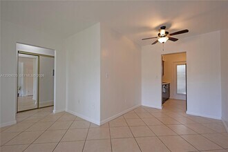 2250 Bay Dr in Miami Beach, FL - Building Photo - Building Photo