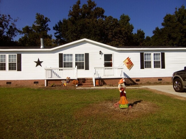 property at 135 Magnolia Gardens Dr