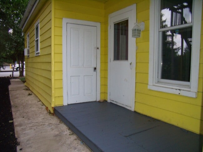 14 S Franklin St in Waynesboro, PA - Building Photo - Building Photo