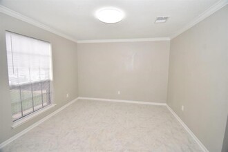 9007 Woodleigh Dr in Houston, TX - Building Photo - Building Photo