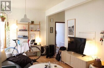 404 Concord Ave in Toronto, ON - Building Photo - Building Photo